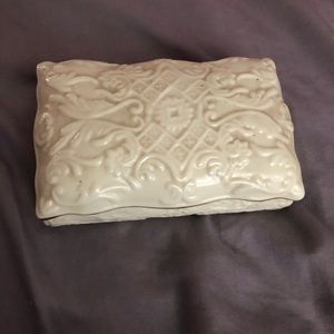 White and gold trim trinket